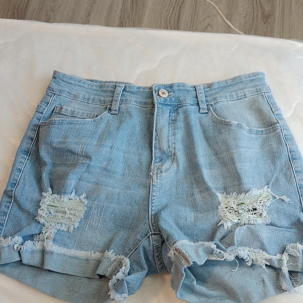 Women shorts